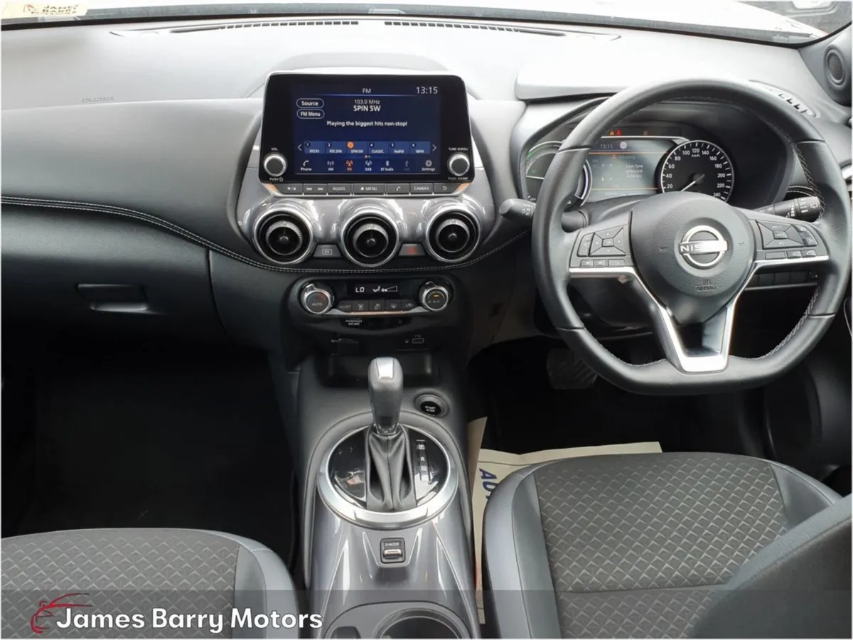 Nissan Juke Hybrid 1.6 2T SV Premium // Demo Spec - Image 3