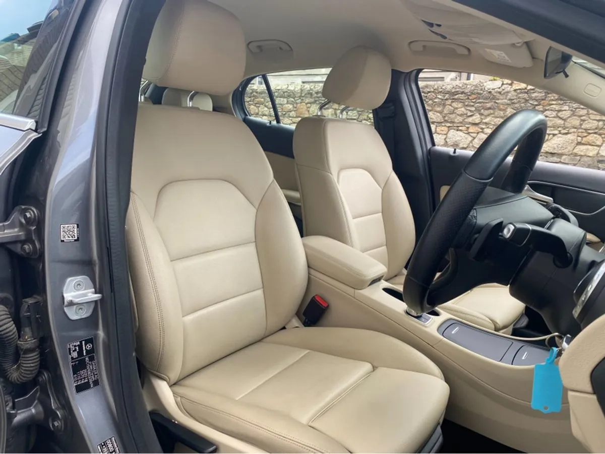 Mercedes-Benz GLA Class Gla200 D Urban Auto  Walt - Image 4