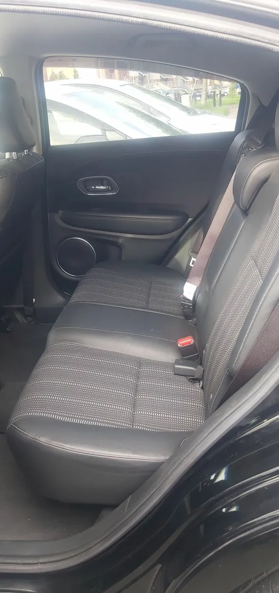 Honda Vezel /HRV 162 Luxury - Image 3