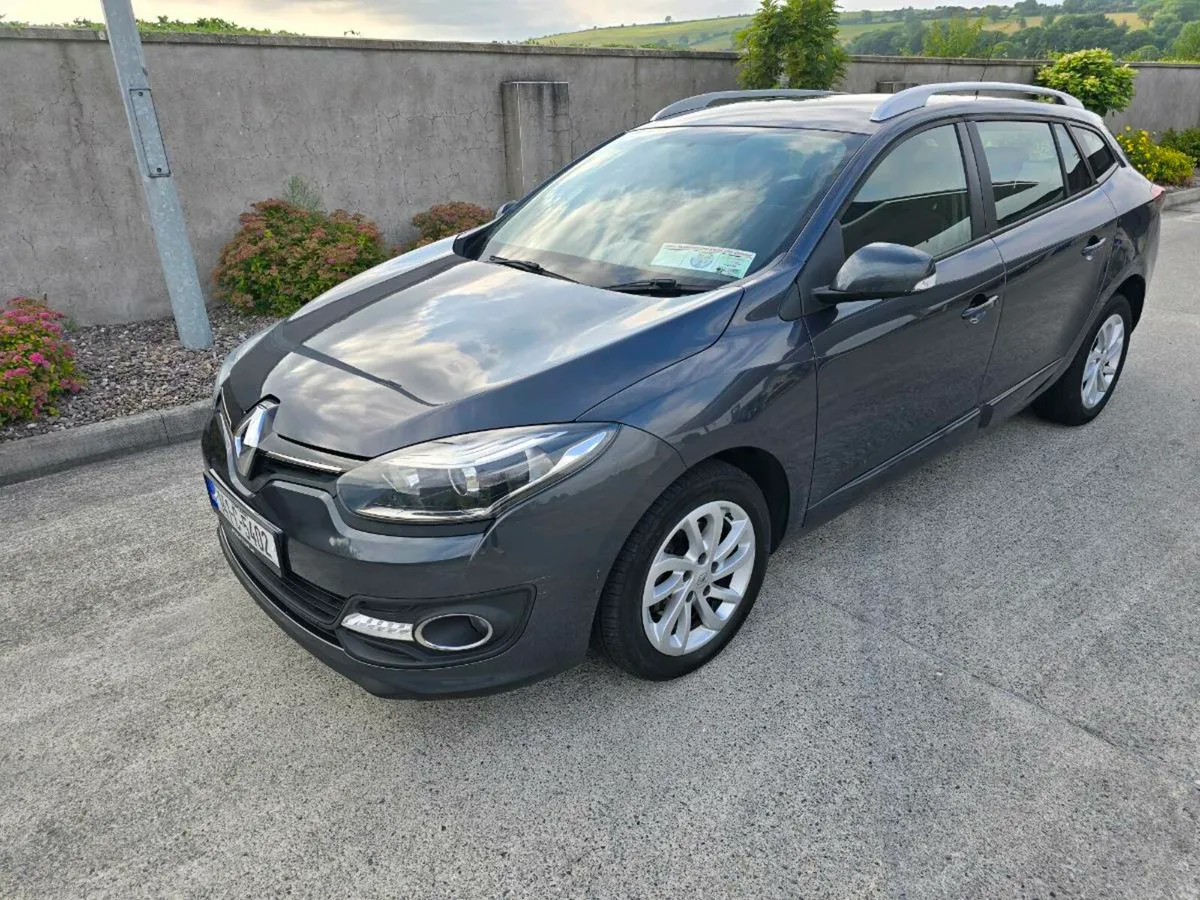Renault Megane Estate Low milage warranty - Image 2