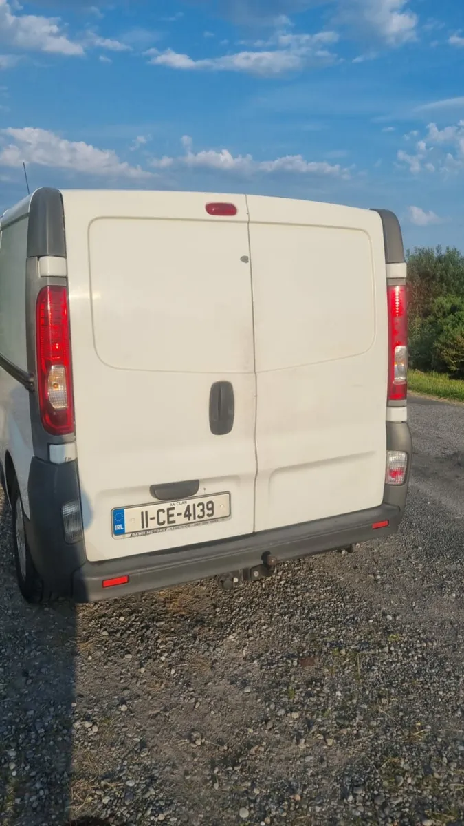 Renault traffic - Image 4