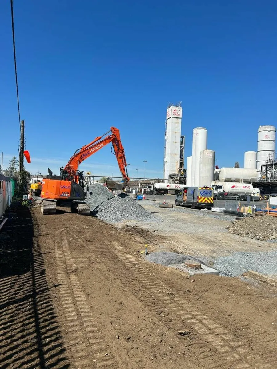 Groundworkers and  Concrete Finishers - Image 1