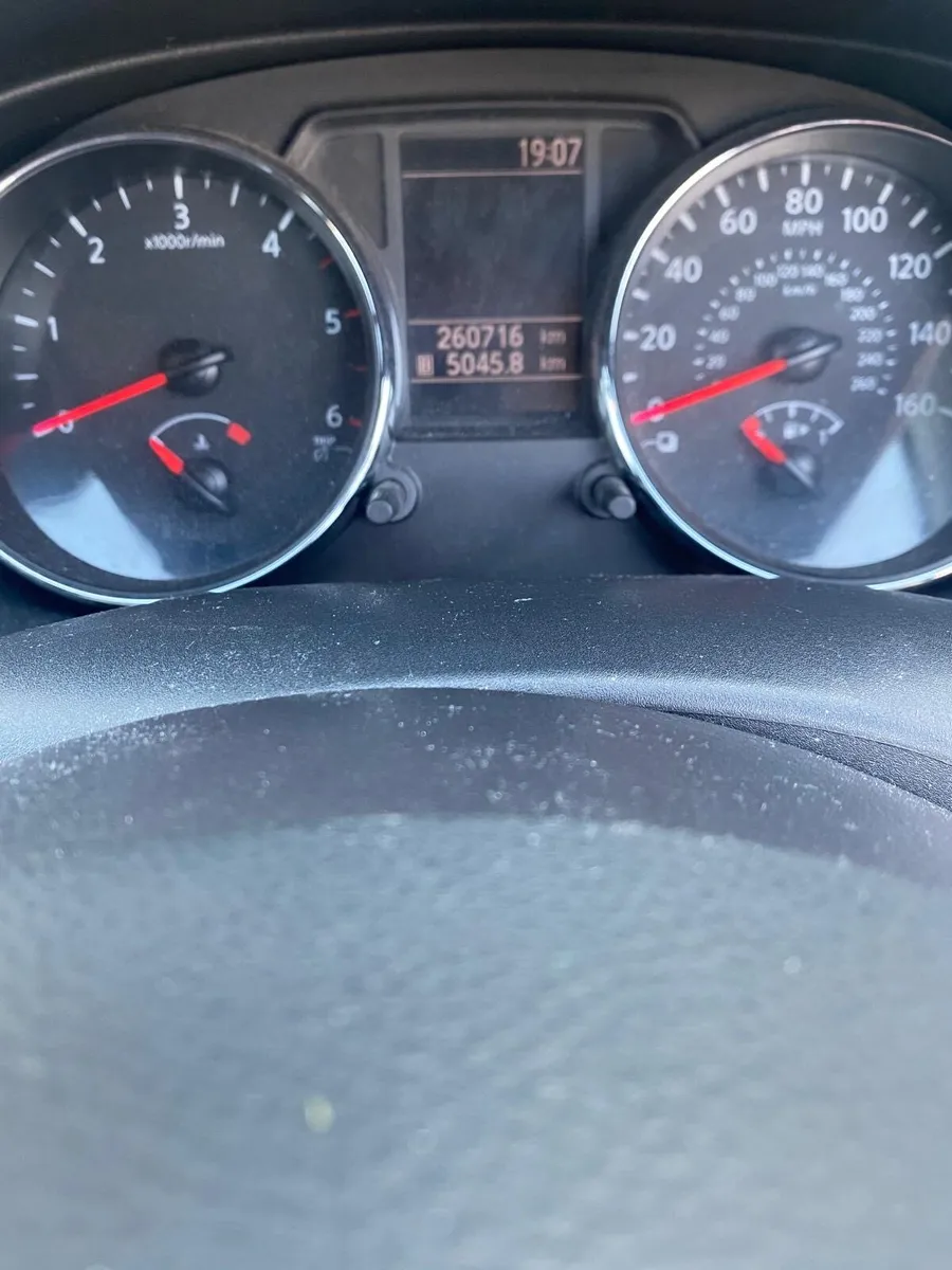 Nissan qashqai+2 - Image 3