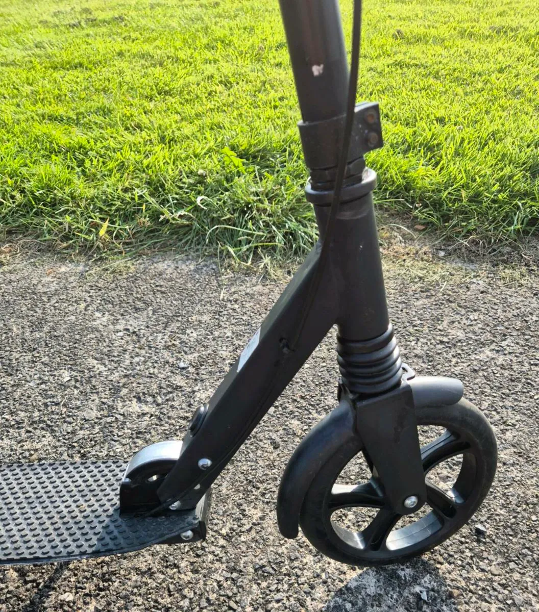 MANUAL FOLDING SCOOTER - Image 3