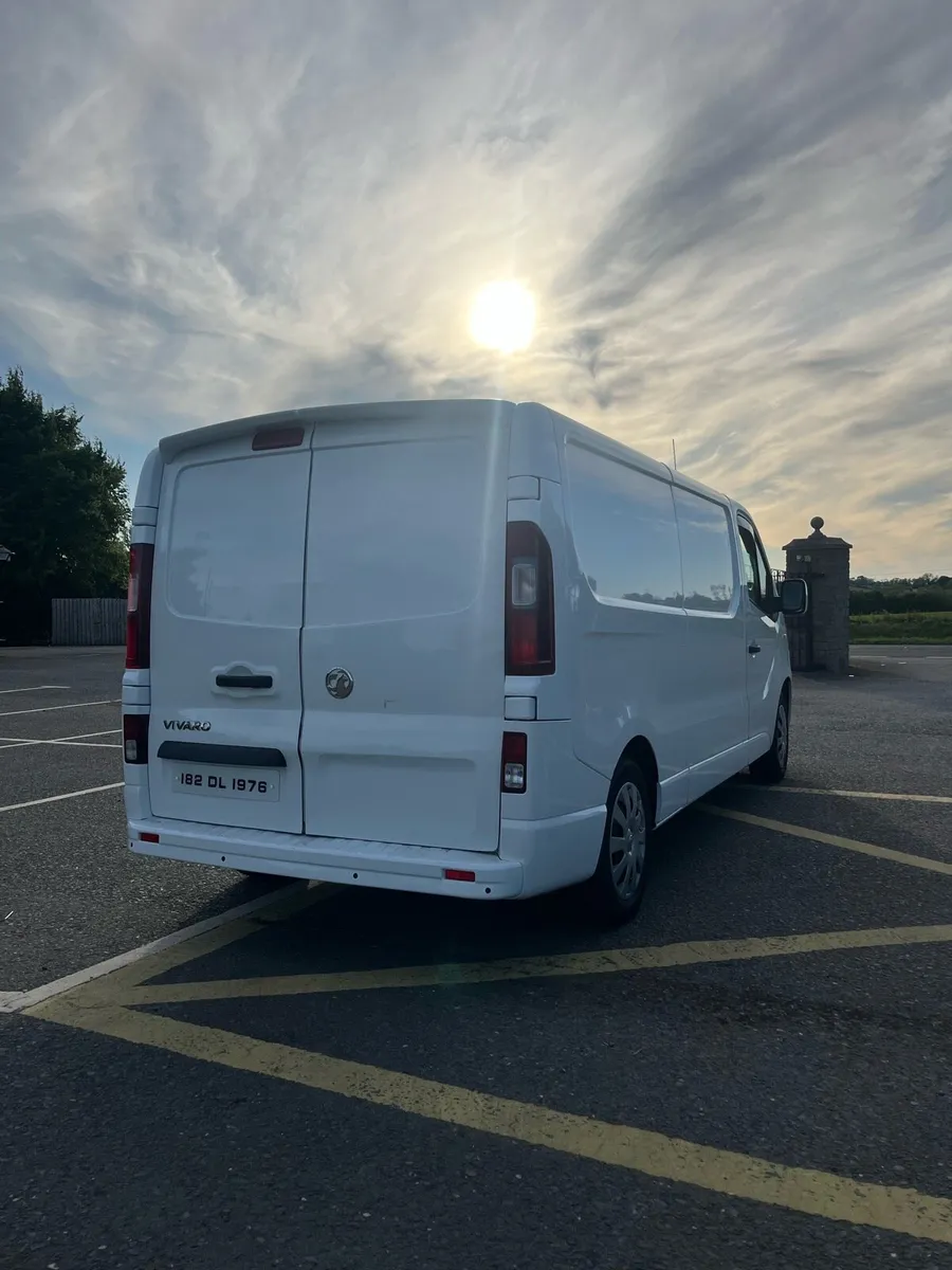 182 Vauxhall vivaro sportive - Image 4