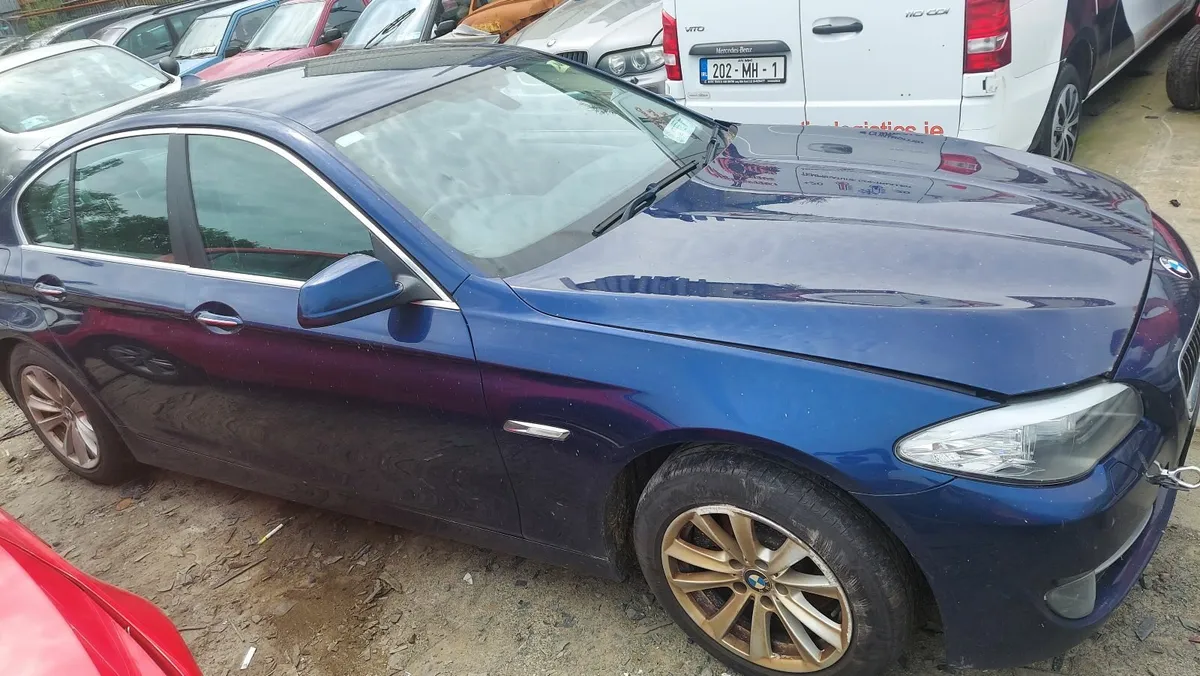 2013 bmw 520 auto - Image 2