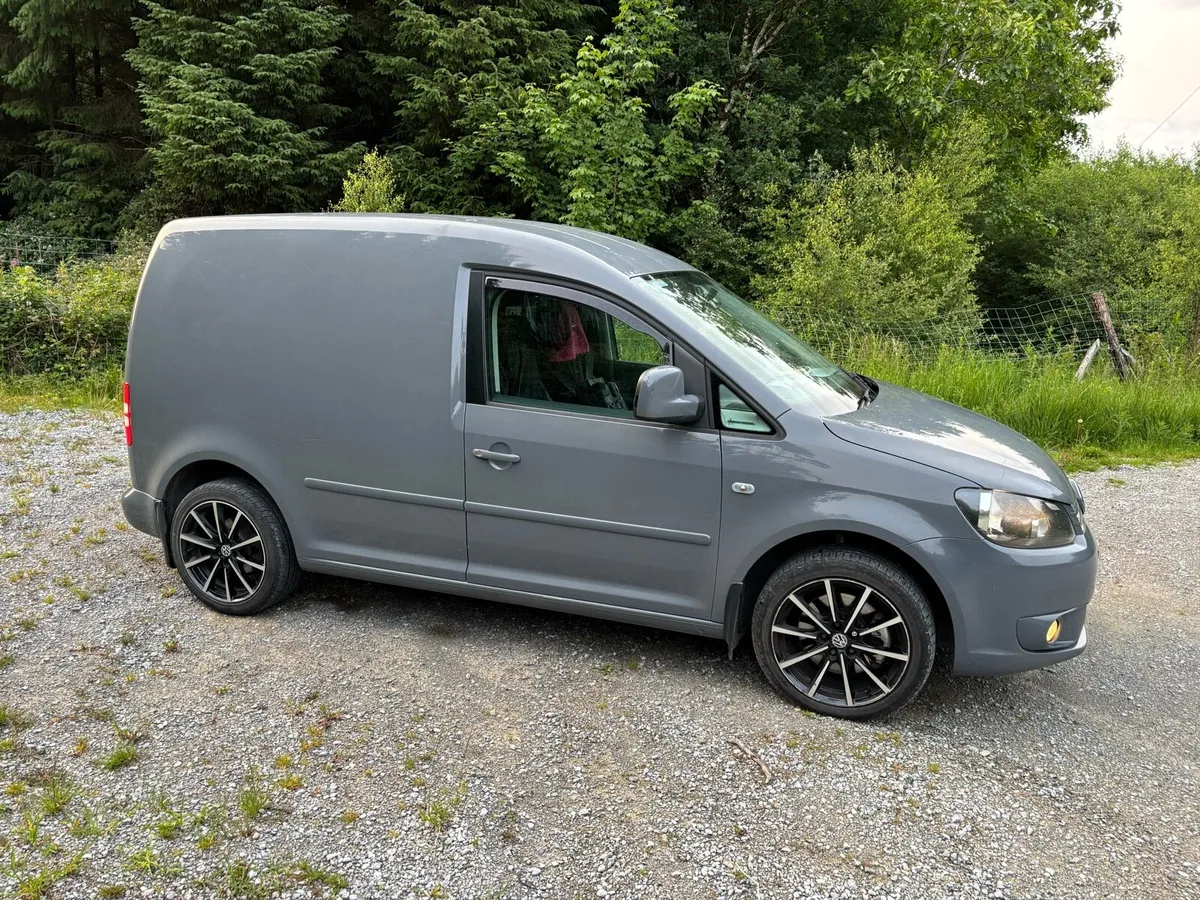Volkswagen Caddy - Image 2