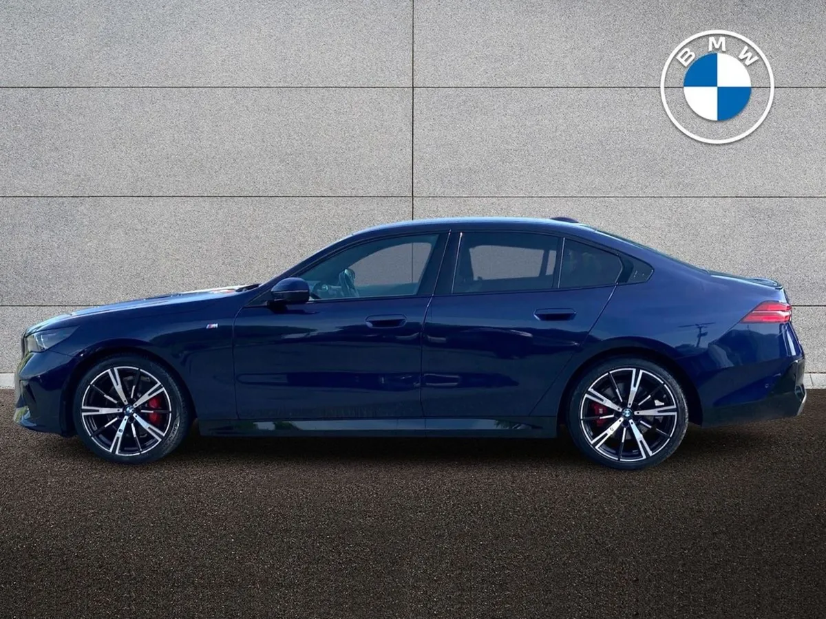 BMW 5 Series 520i M Sport Pro Saloon - Image 3