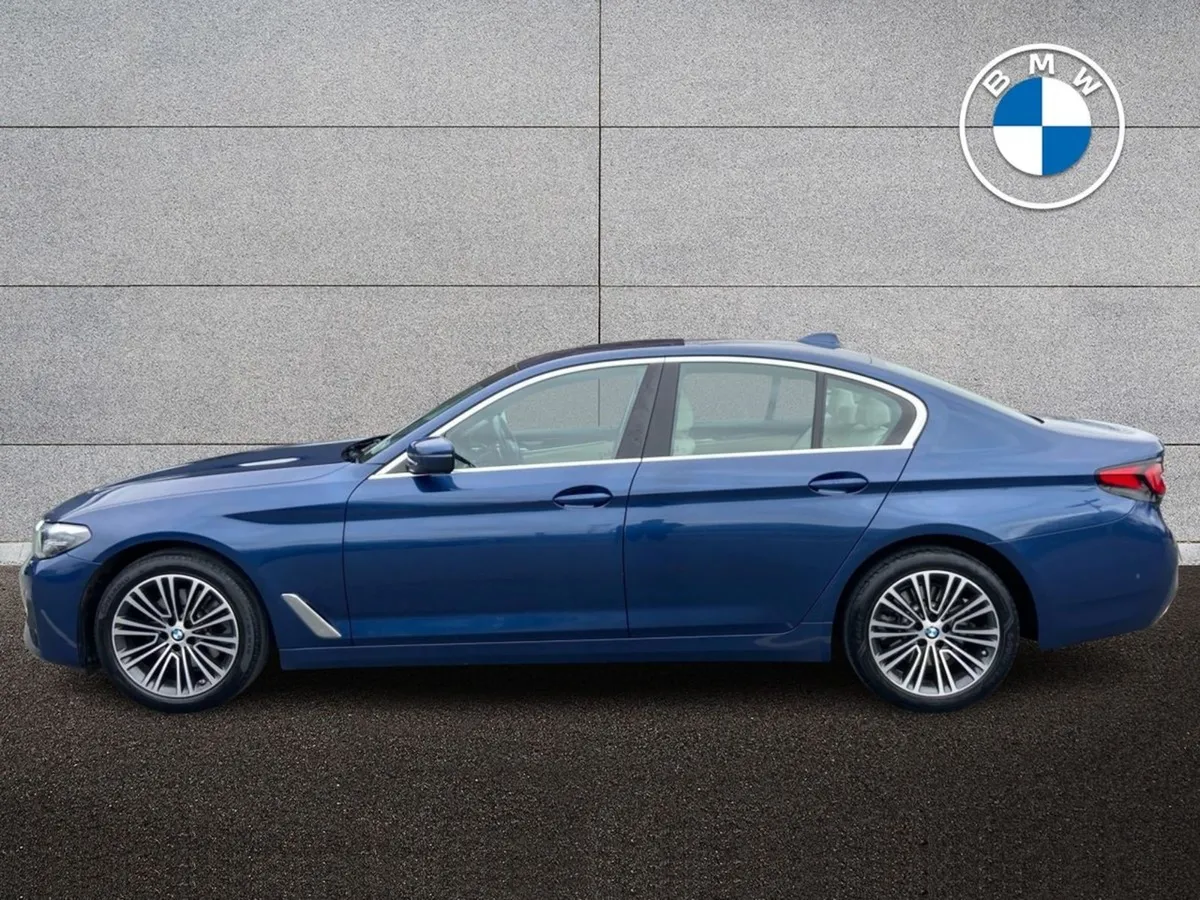 BMW 5 Series 520d SE Saloon - Image 4