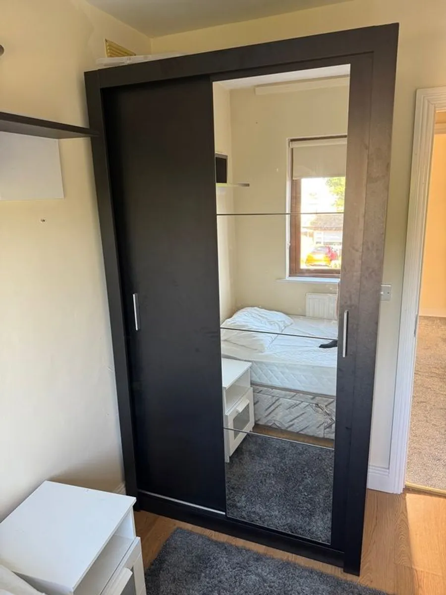 Wardrobe - Image 3