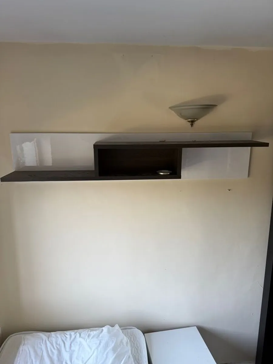 Wardrobe - Image 4