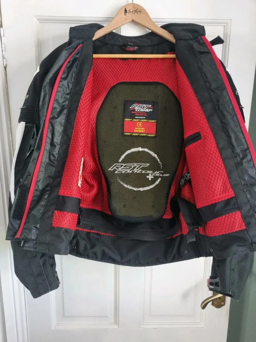 Motorcycle clothing - Image 3