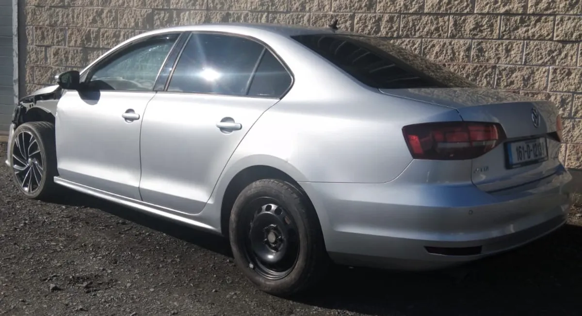 2016 Volkswagen Jetta Automatic - Image 4