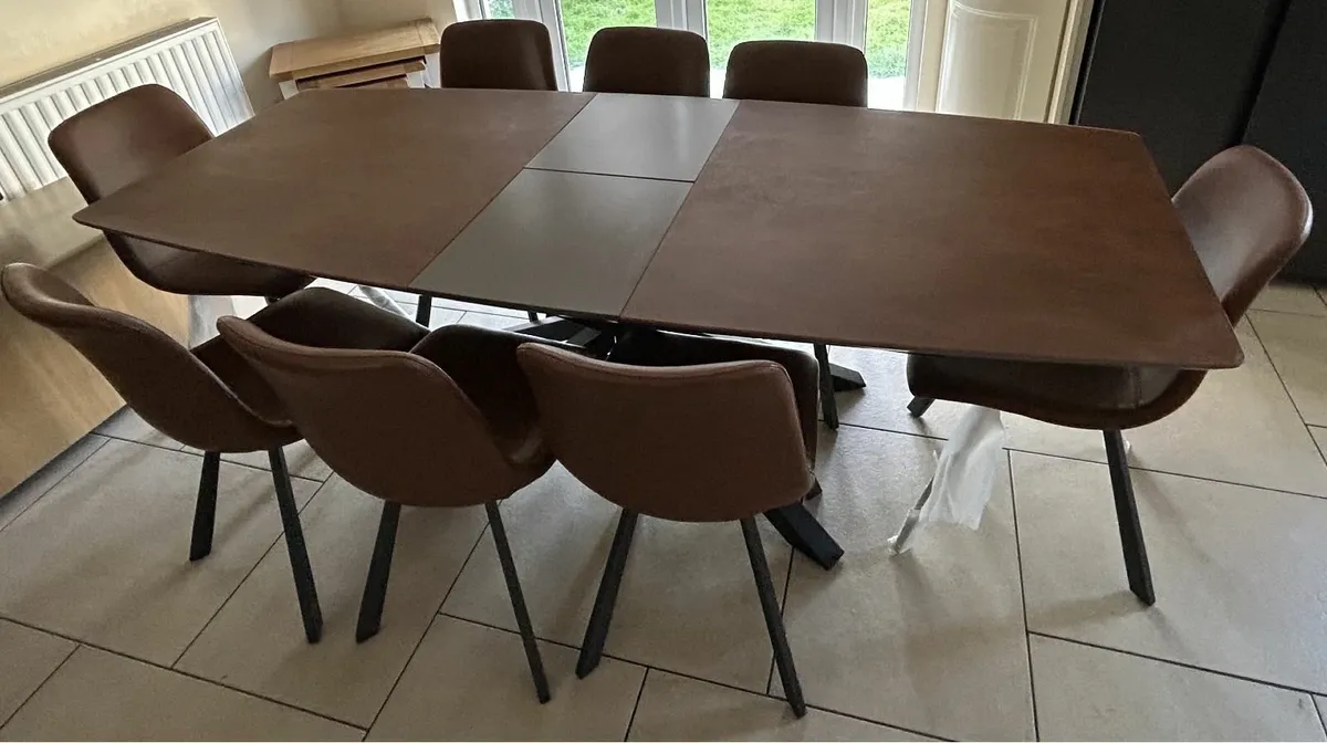 Dining Table  with 8 chairs - Image 1