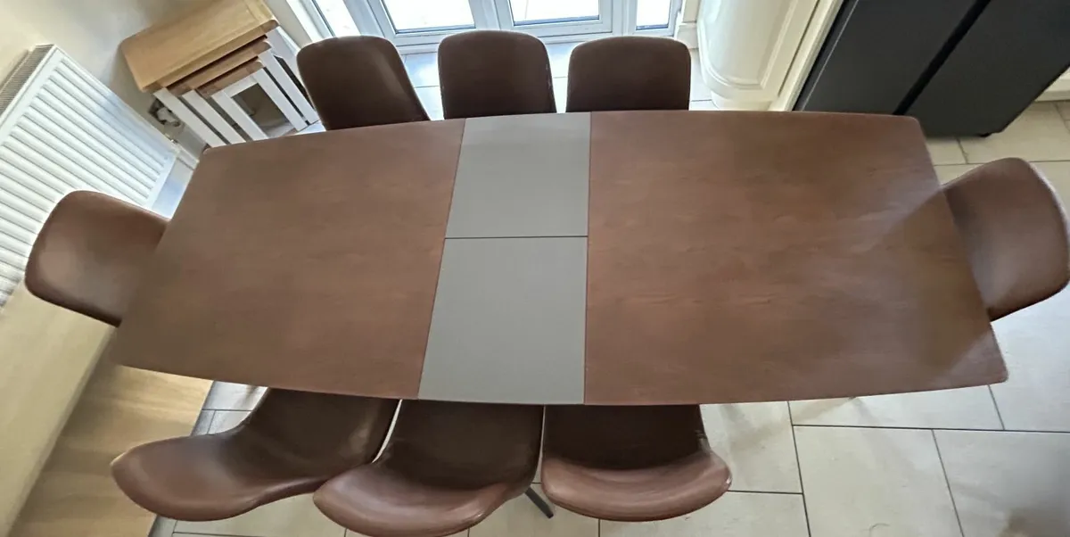 Dining Table  with 8 chairs - Image 2