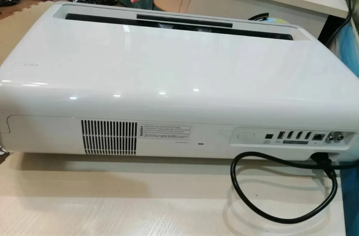 Samsung The Premiere LSP9T 4K Laser Projector - Image 2