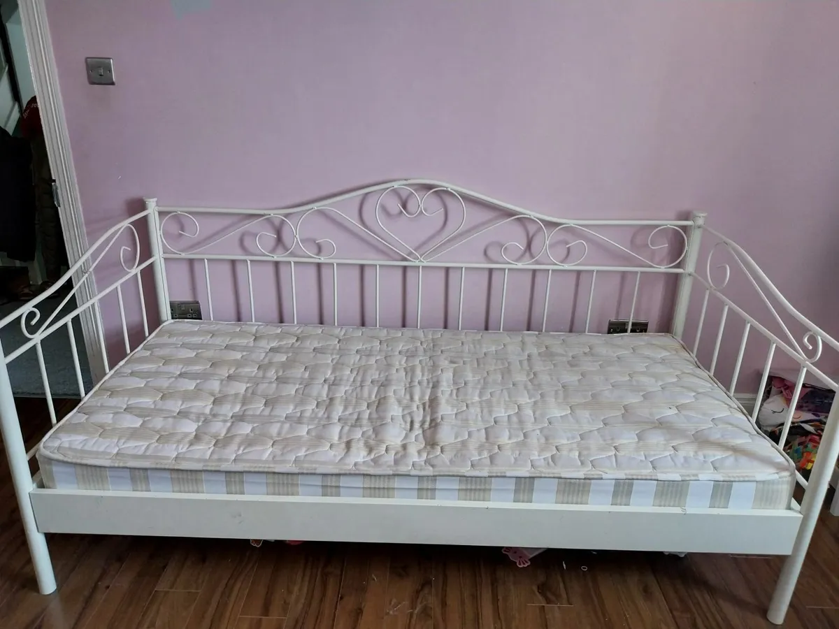 Free bed frame - Image 1