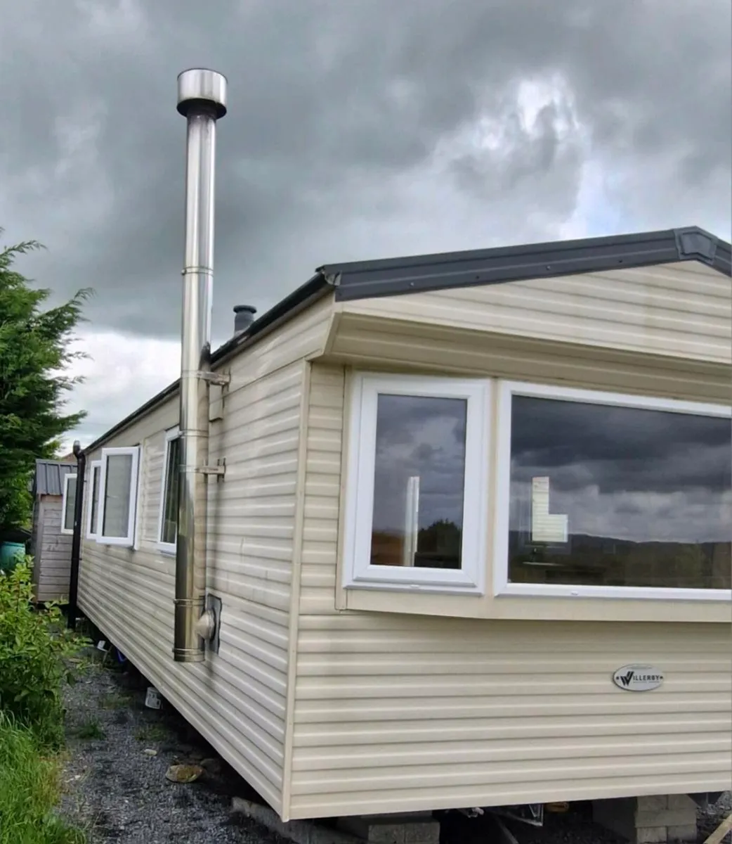 Mobile home - Image 1