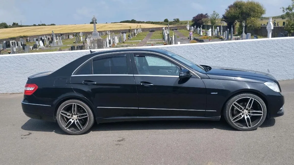 Mercedes E220 CDI 2012 Automatic - Image 4