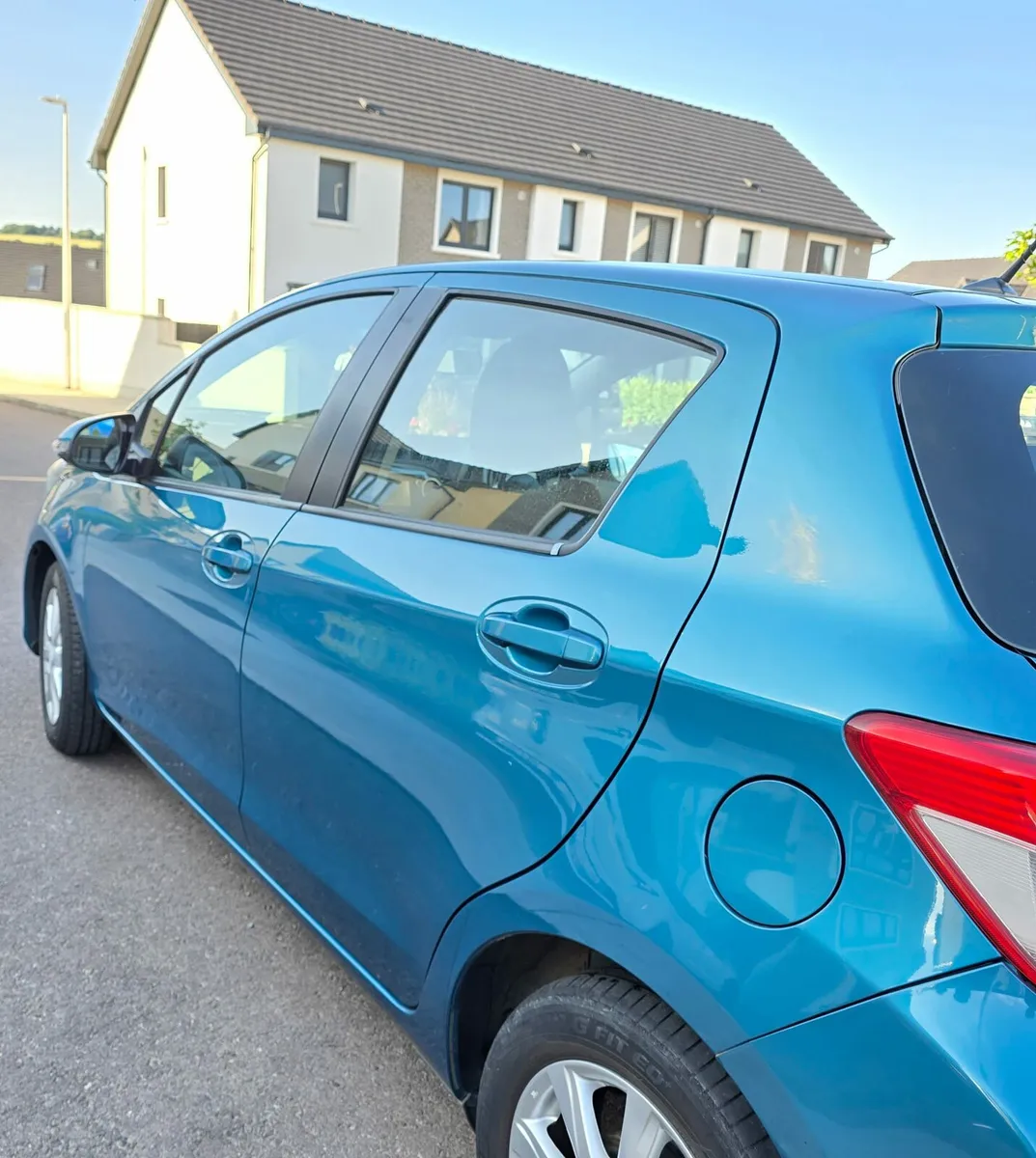 Car - Image 4