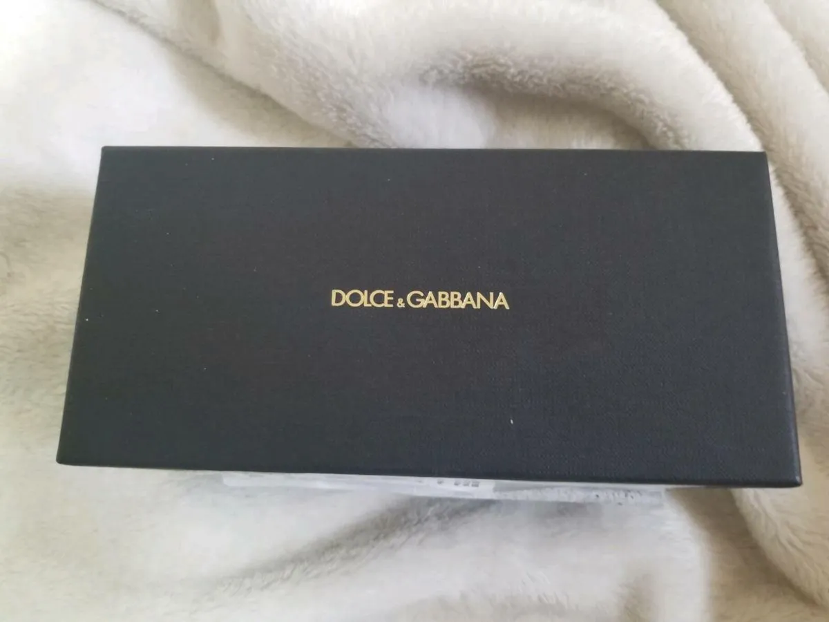 Dolce and Gabbana sunglasses..new - Image 3