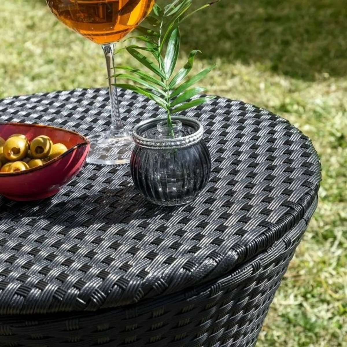3-in-1 Cooler Table for Garden - Image 3