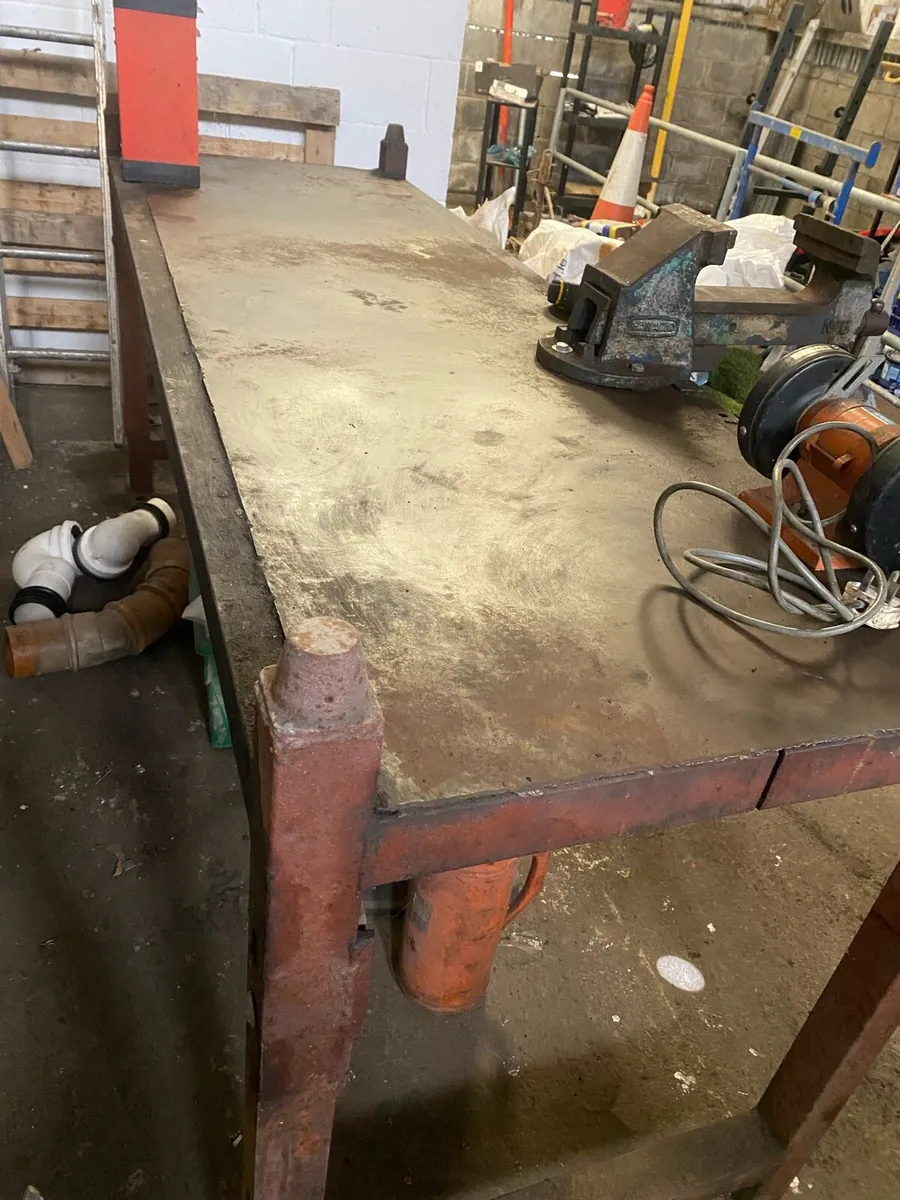 Heavy duty workshop bench - Image 3