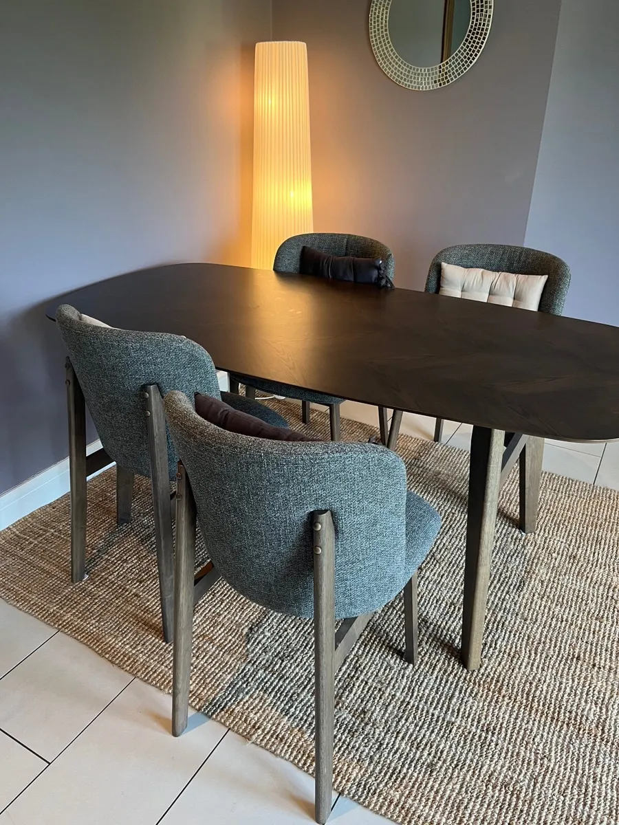 Dining Table Contemporary Scandinavian style - Image 4