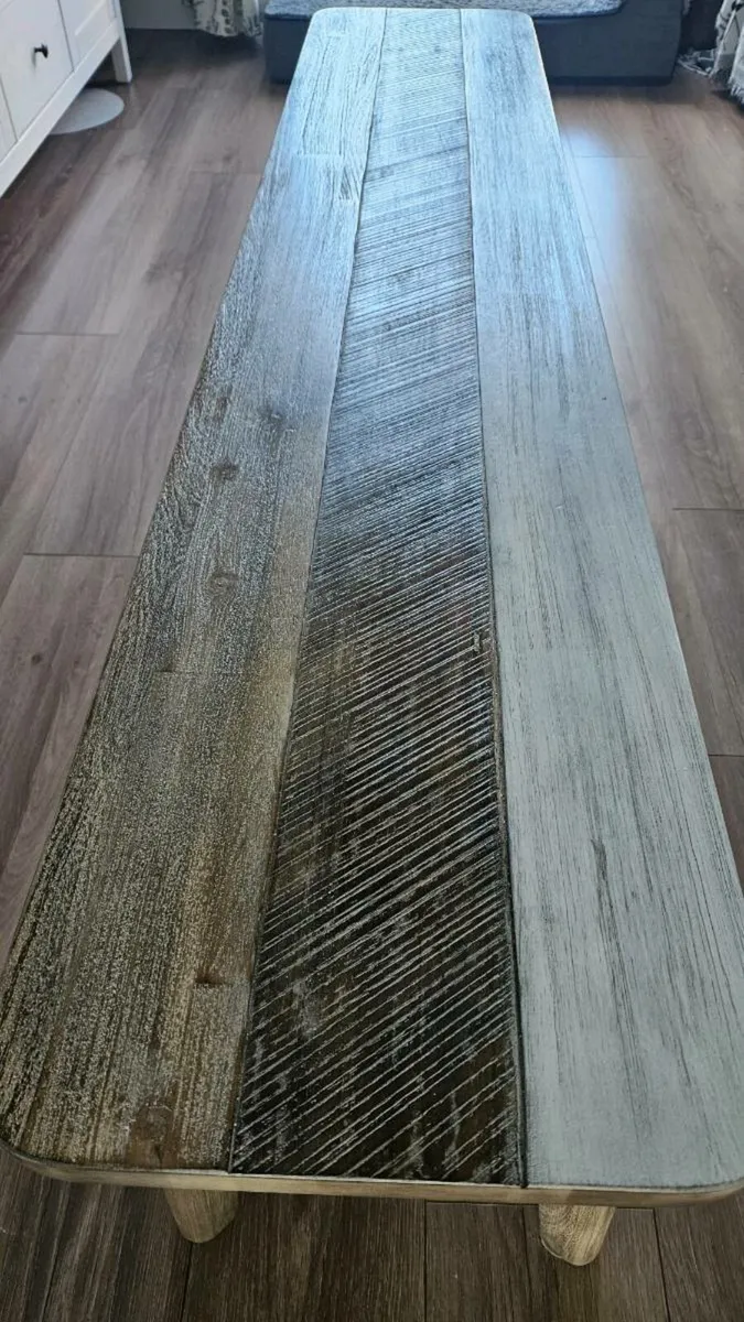 Stylish Dining room bench - Image 4