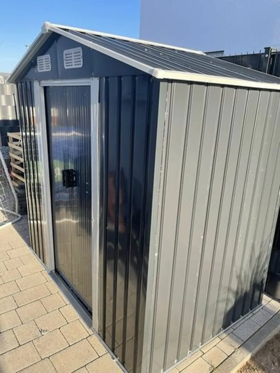 Metal shed FREE DELIVERY - Image 1
