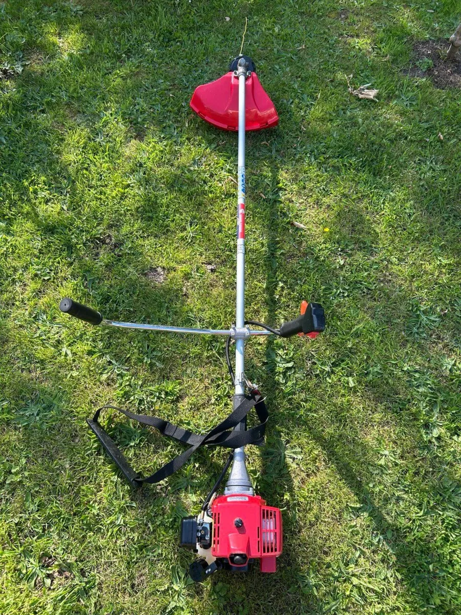 Maruyama FX33H strimmer - Image 1