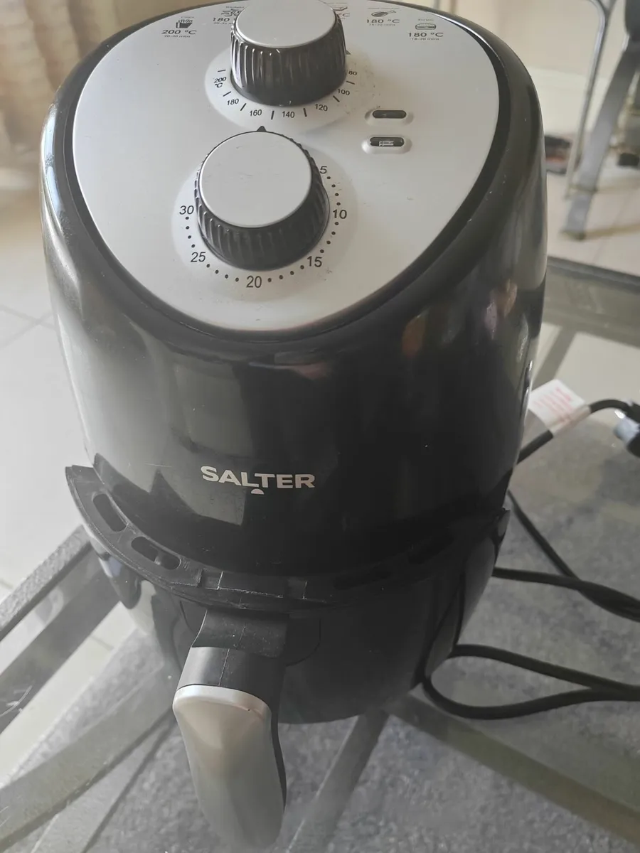 Air fryer - Image 2