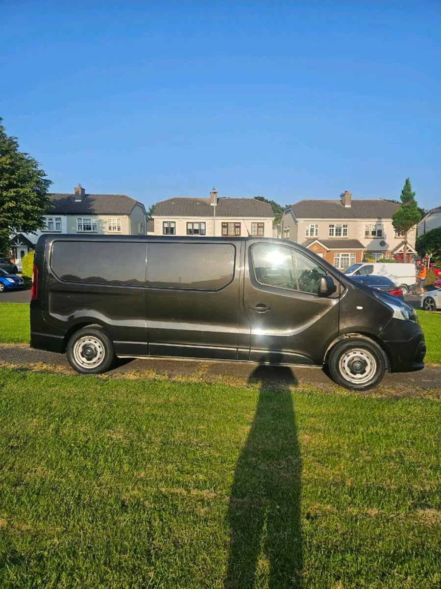 NISSAN NV300 - Image 4
