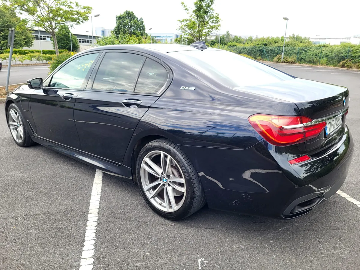 2017 BMW 740E M SPORT PHEV HYBRID AUTO - Image 4