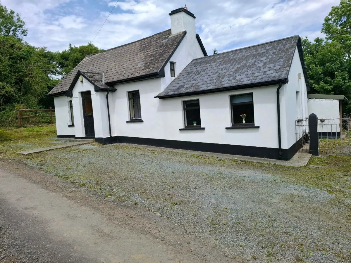 Cottage to rent - Image 2
