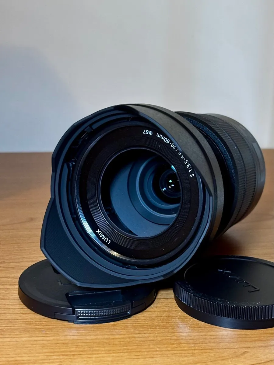 Panasonic LUMIX S 20-60mm f/3.5-5.6 L-Mount - Image 3