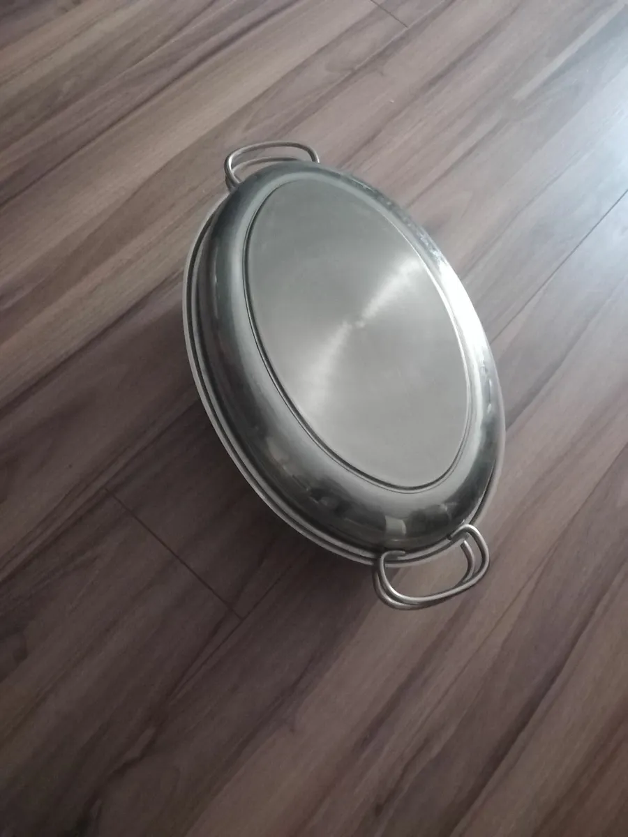 steel oval cocotte with lid - Image 4