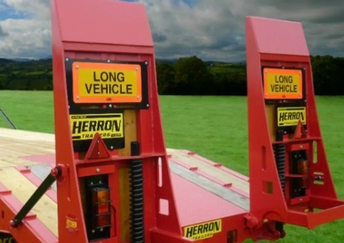 Replacement decals & sign writing - Image 4