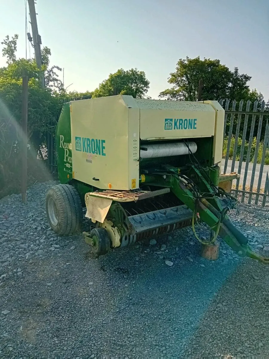 Round Baler - Image 1