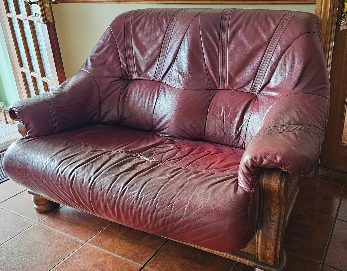 Couches - Image 4