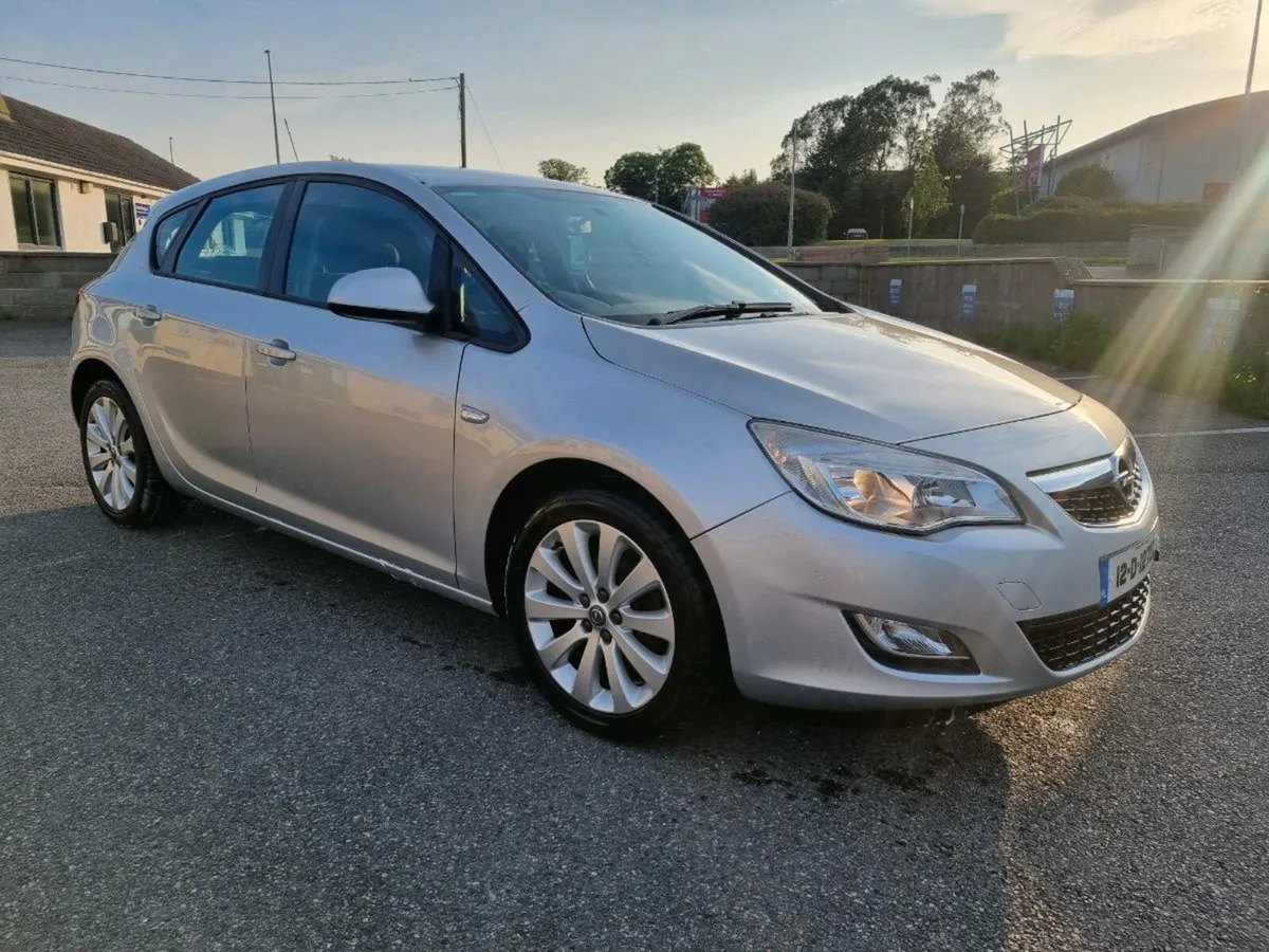 2012 opel Astra New Nct Fully serviced 2 keys - Image 1