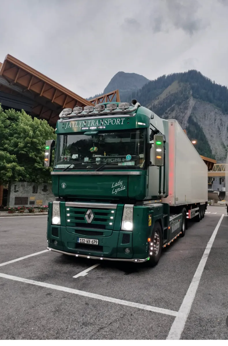 DAF & Magnum - Image 4