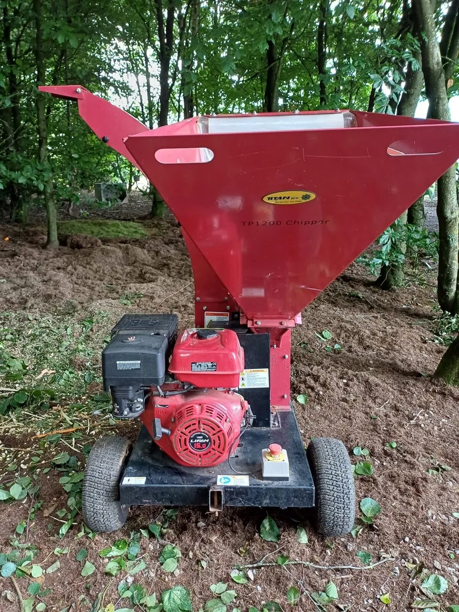 Titan Pro TP1200 Wood Chipper - Image 1