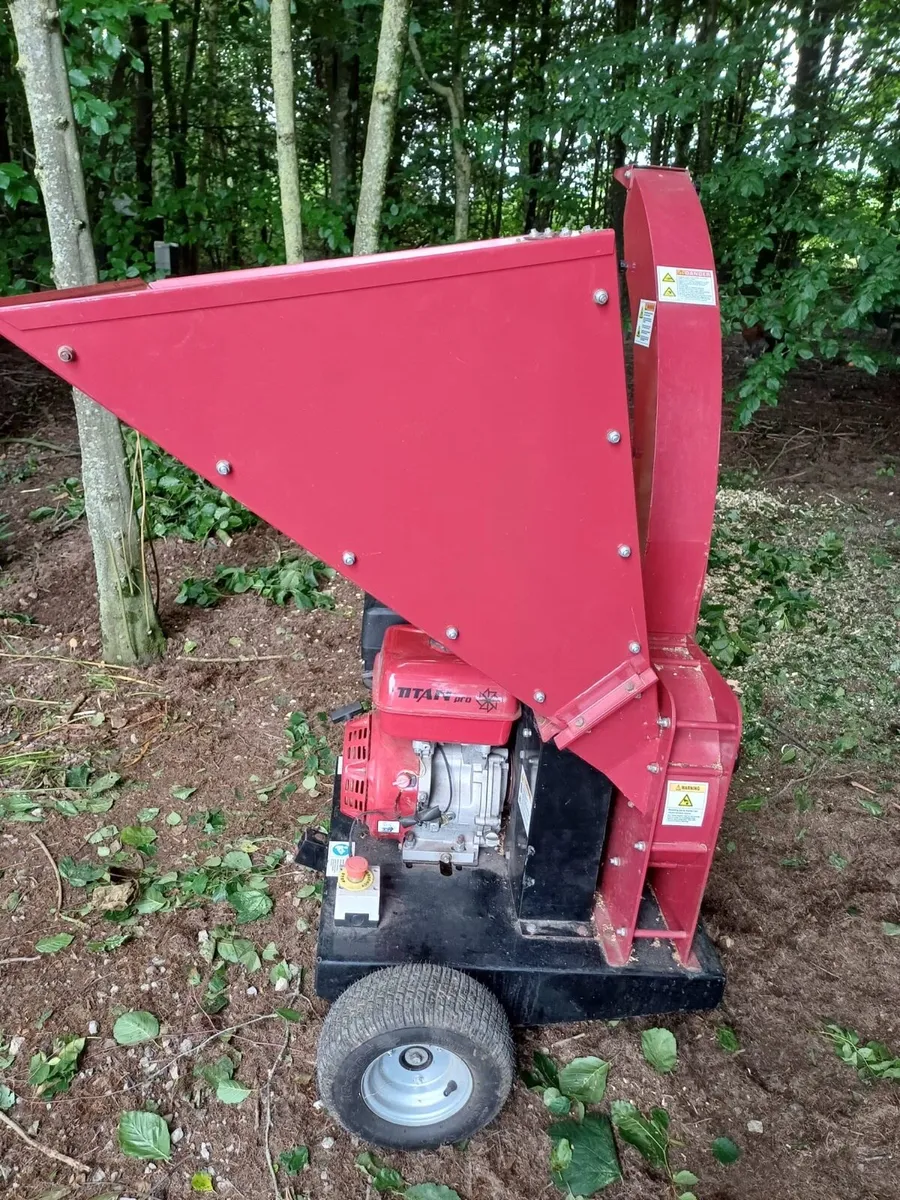 Titan Pro TP1200 Wood Chipper - Image 3