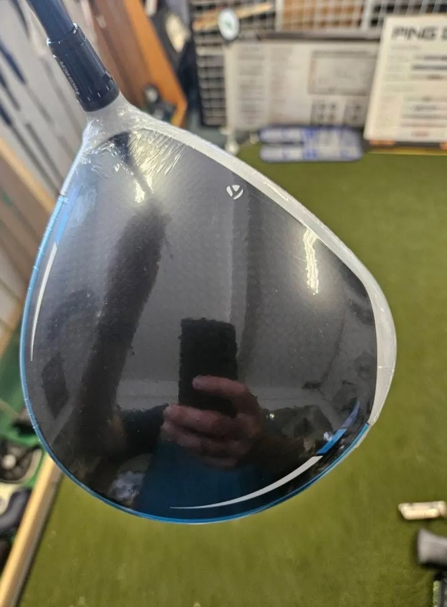 Brand New Taylormade Sim2 Max Driver - Image 3
