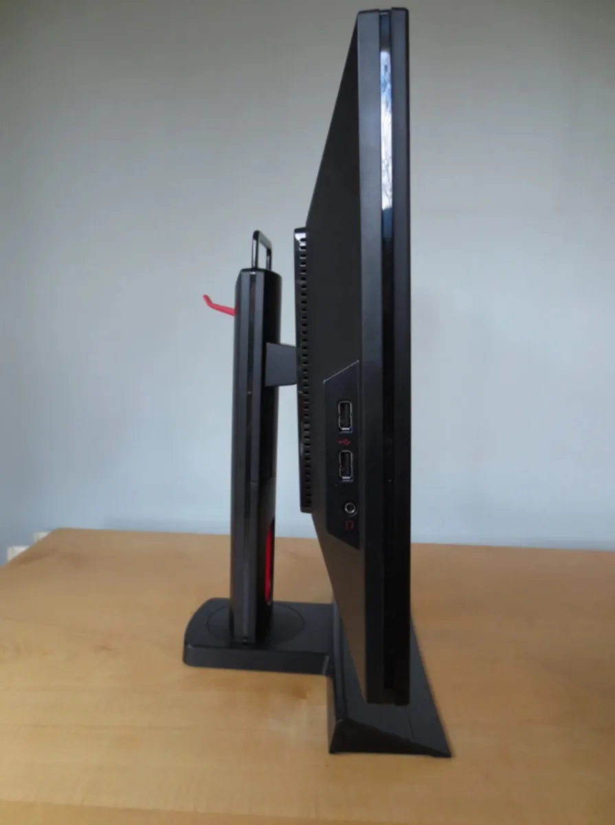 BenQ XL2420Z 144Hz Monitor for Gaming - Image 2