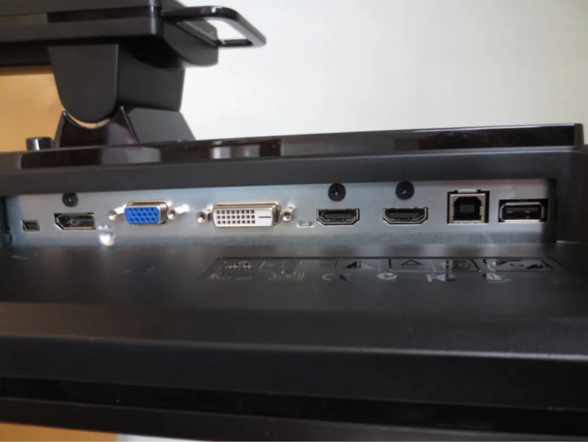 BenQ XL2420Z 144Hz Monitor for Gaming - Image 3
