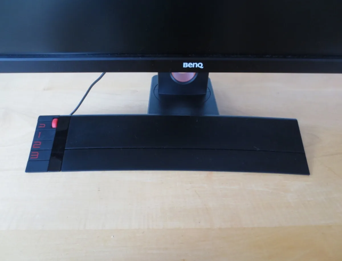 BenQ XL2420Z 144Hz Monitor for Gaming - Image 4