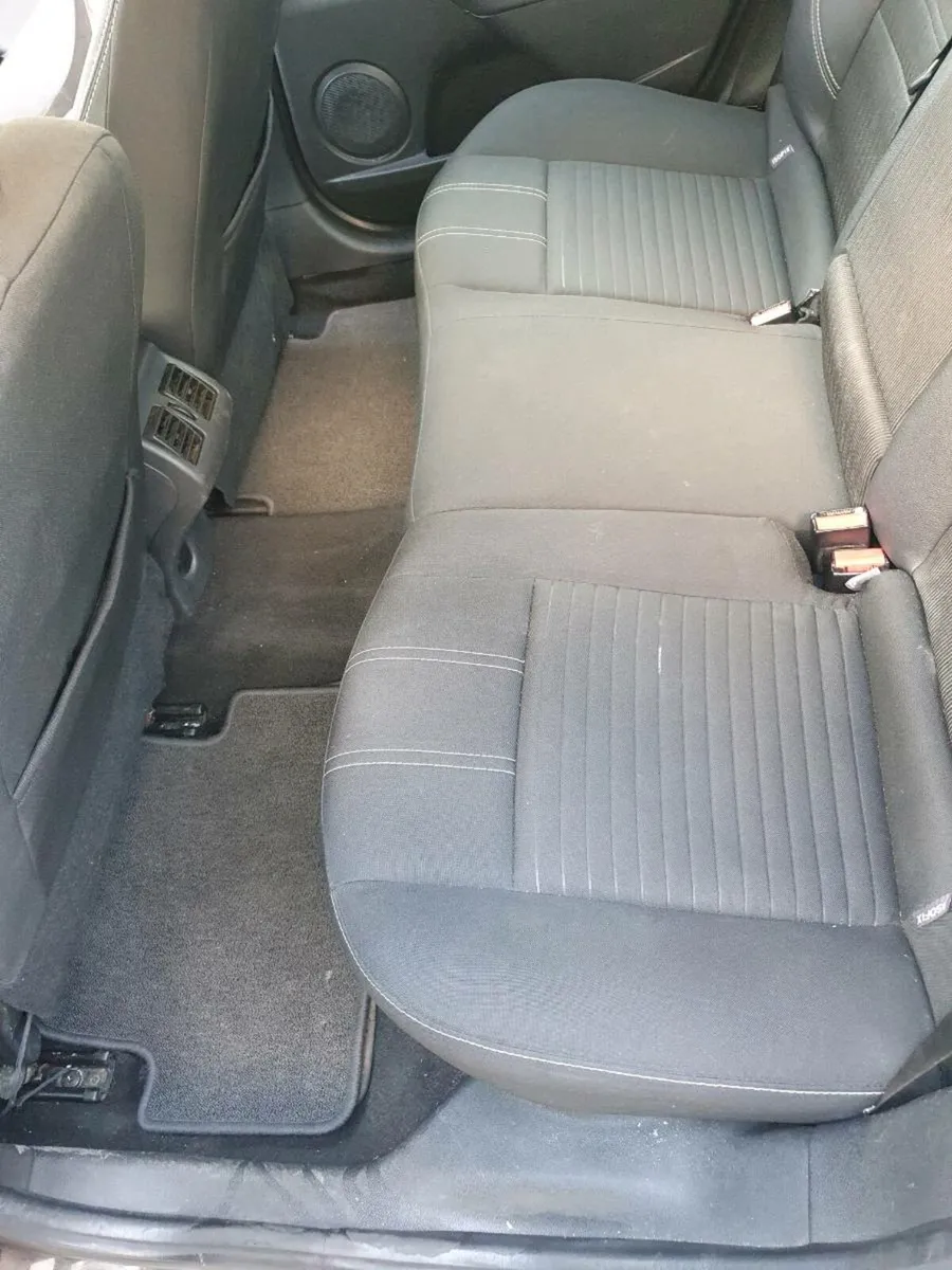 Car - Image 2