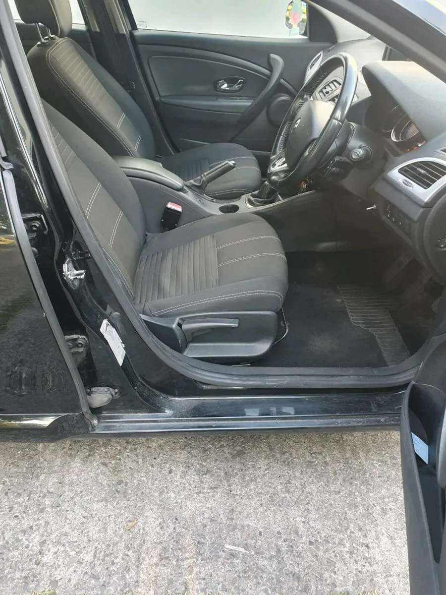 Car - Image 4